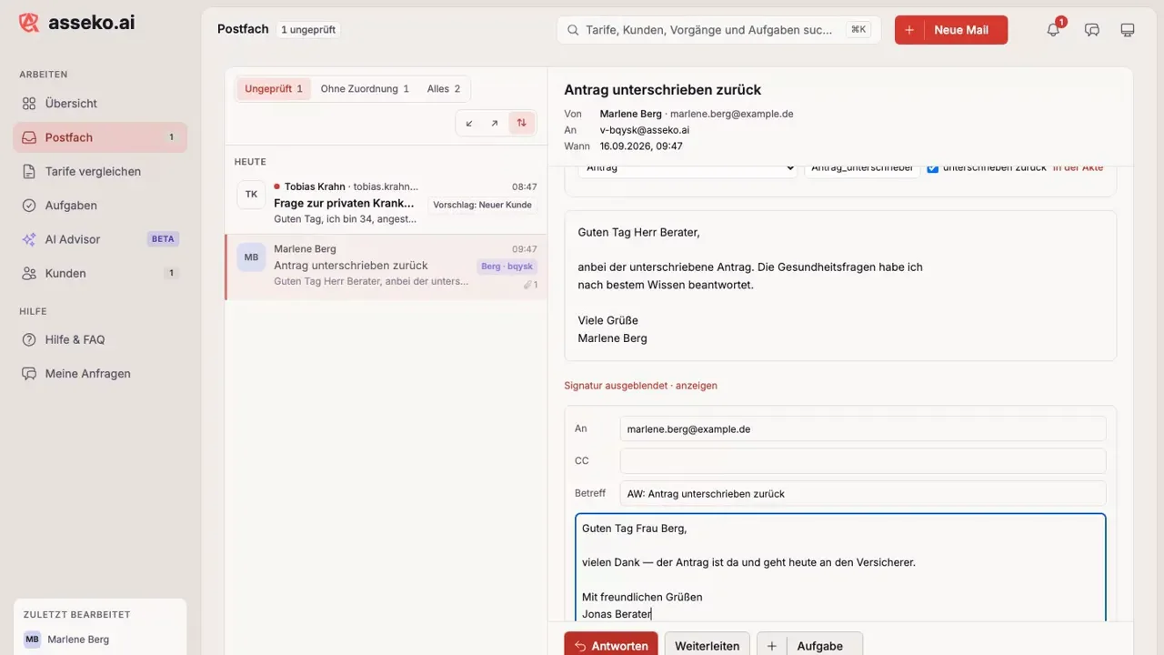 asseko.ai Postfach mit Liste links und geöffneter Mail rechts, darunter die Antwort
